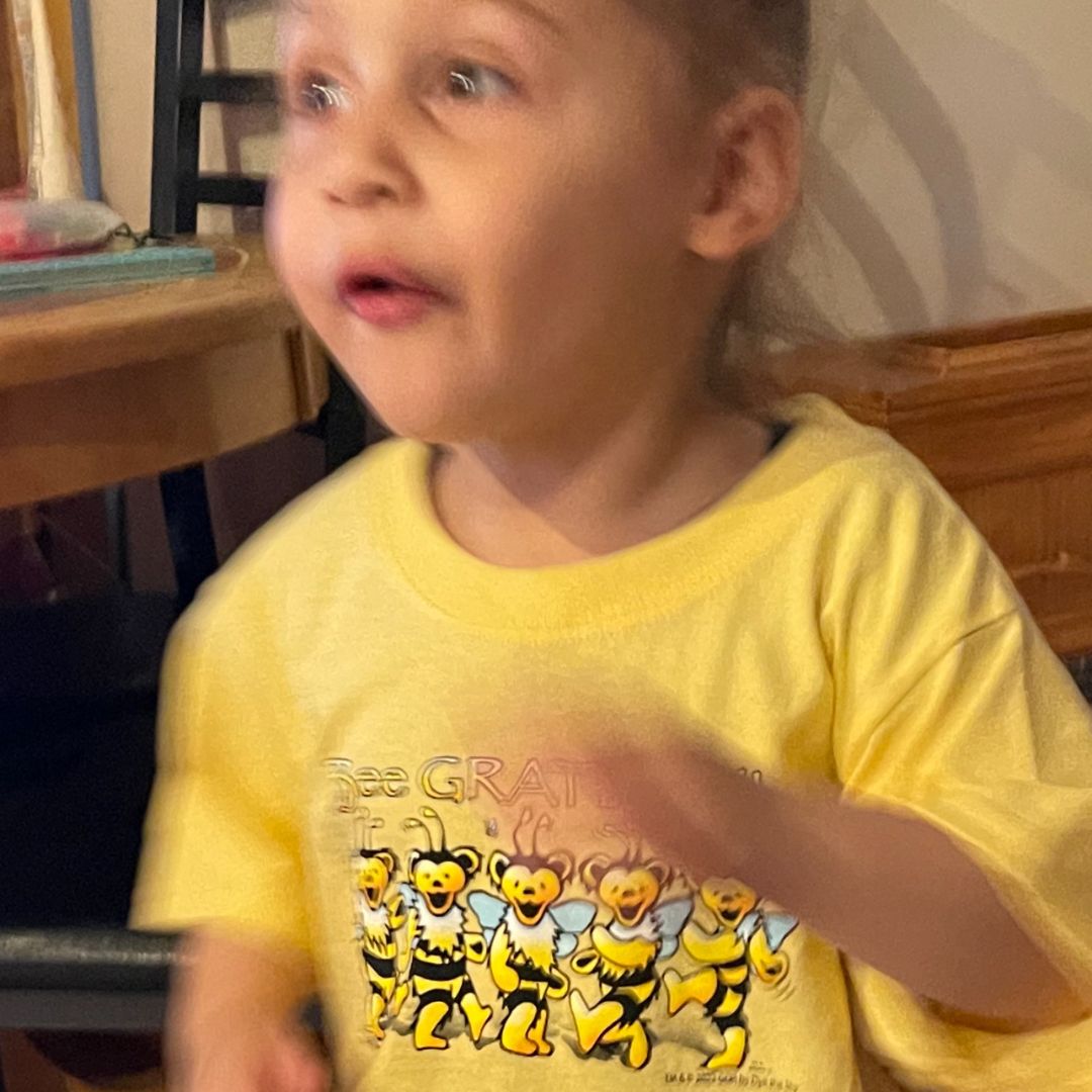 Grateful Dead "Bee Grateful" Baby Youth t-shirt